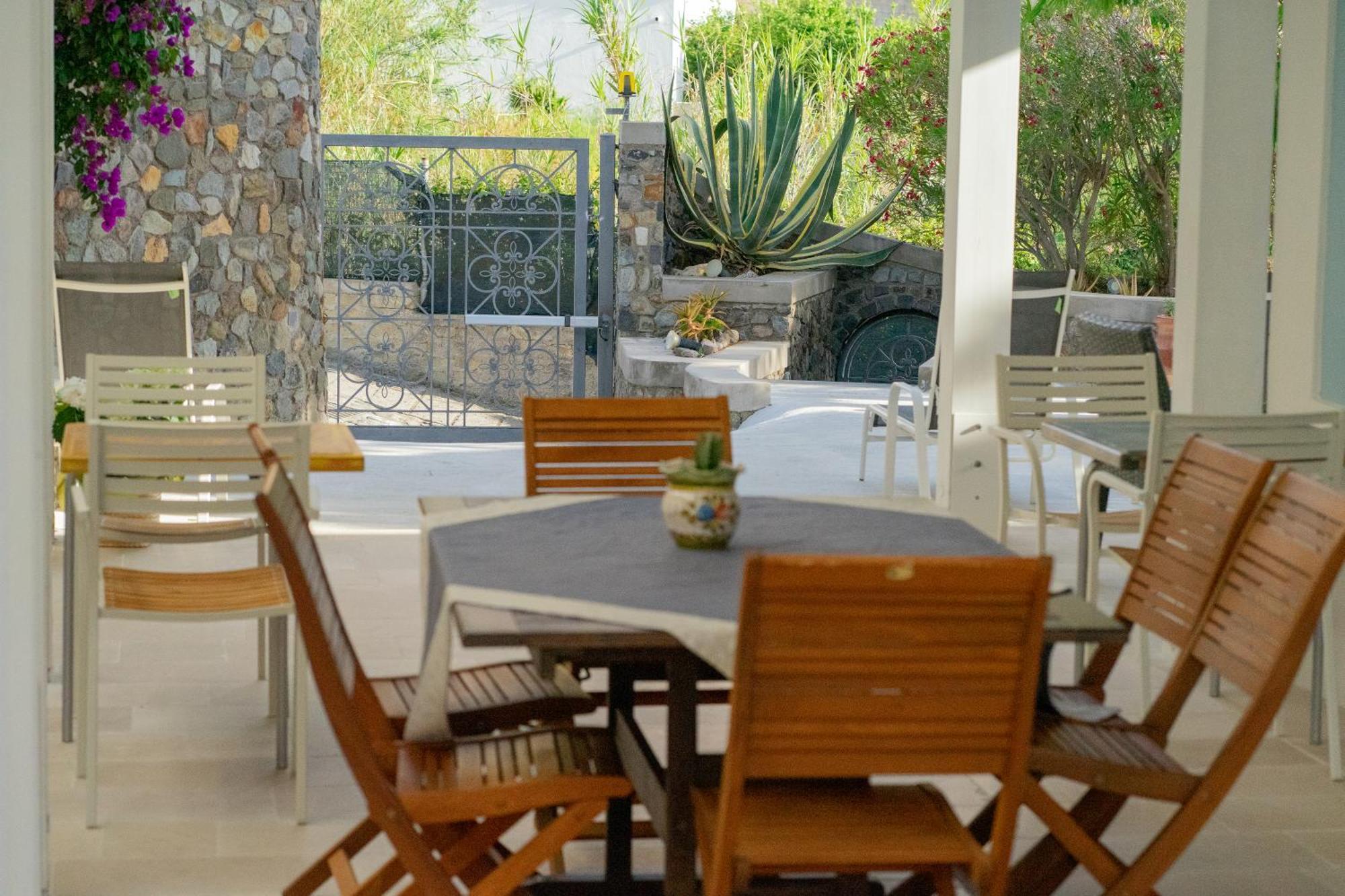 Villa Acacia Ponza Exterior photo